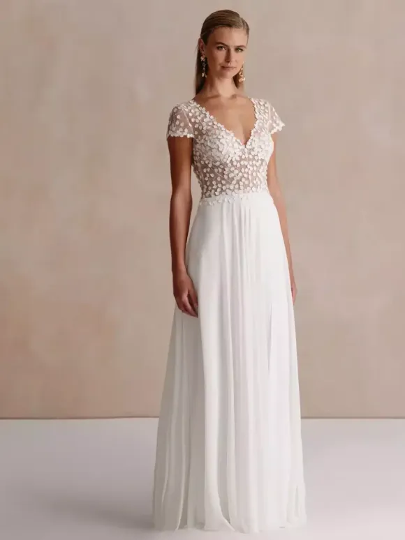 Boho Wedding Dress V-Neck Short Sleeves With Train Lace Bridal Gowns