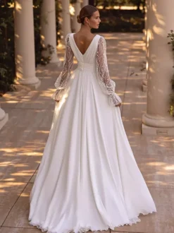 Boho Wedding Dress With Train A-Line Long Sleeves Lace V-Neck Bridal Gowns