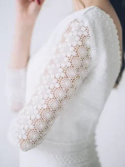 Boho Wedding Dress Lace Lace A-Line With Train Natural Waist Backless Half Sleeves Jewel Neck Ivory