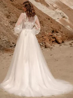 Boho Wedding Dress Lace Lace A-Line Floor-Length Natural Waist Wedding Dress Functional Buttons Long Sleeves Jewel Neck Ivory