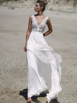 Boho Wedding Dress Lace Lace Ball Gown With Train Natural Waist Zipper Sleeveless V-Neck White