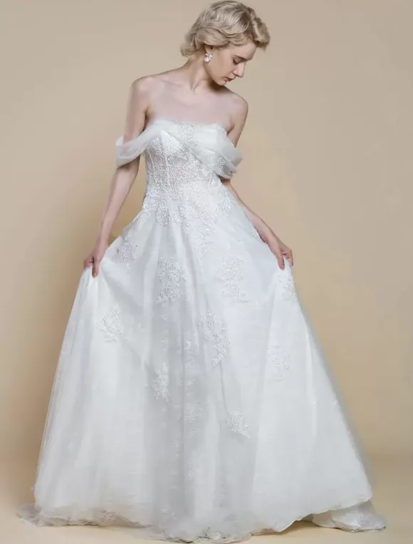 Boho Wedding Dress Lace Lace Ball Gown With Train Natural Waist Off-The-Shoulder Zipper Short Sleeves Designed Neckline Ivory