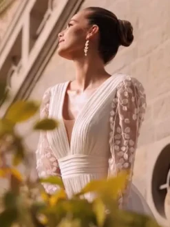 Boho Wedding Dress With Train A-Line Long Sleeves Lace V-Neck Bridal Dresses