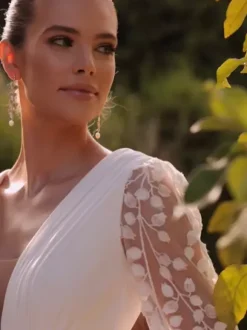 Boho Wedding Dress With Train A-Line Long Sleeves Lace V-Neck Bridal Dresses