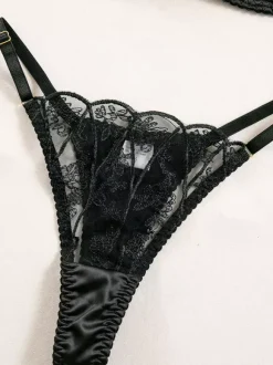 Bridal Lingerie Lace Artwork White 2-Piece Bra Panty Sets