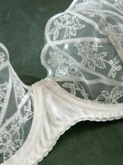 Bridal Lingerie Lace Artwork White 2-Piece Bra Panty Sets