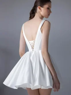 Bridal Mini Dress Short Wedding Dresses Square Neck Sleeveless Short Natural Waist Satin Fabric Bridal Gowns