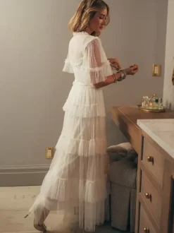 Bridal Mother Dress Designed Neckline Short Sleeves Ball Gown Tiered Wedding Guest Dresses