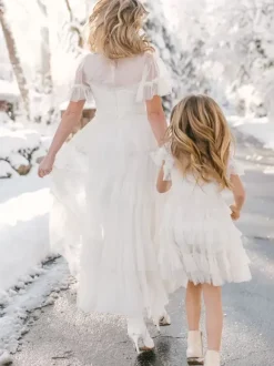 Bridal Mother Dress Designed Neckline Short Sleeves Ball Gown Tiered Wedding Guest Dresses