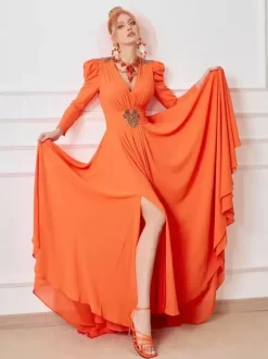 Bridal Mother Dress V-Neck Long Sleeves Ball Gown Pleated With Train Wedding Guest Dresses
