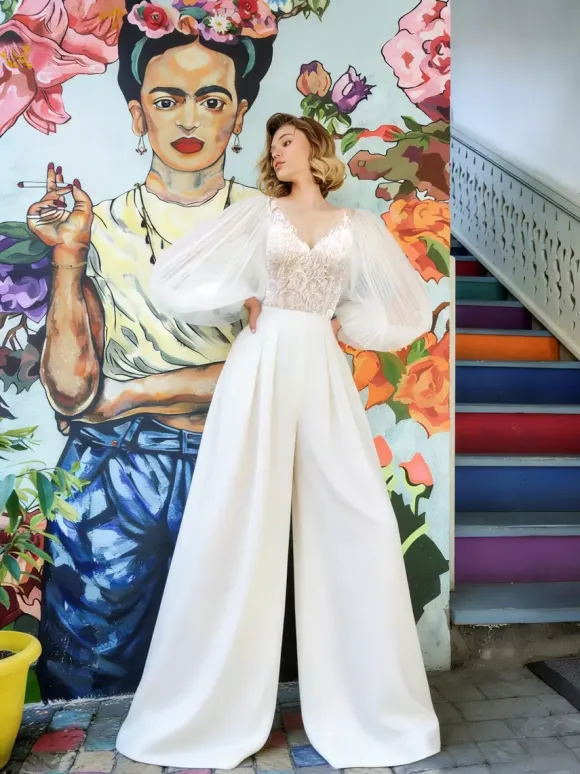 Bridal Jumpsuit Tulle Lace Floor-Length Jumpsuit V-Neck Long Sleeves Natural Waist White