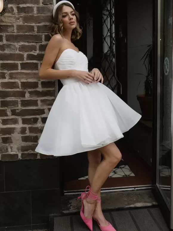 Bridal Mini Dress Short Wedding Dresses Sweetheart Neck Sleeveless A-Line Short Bridal Dresses