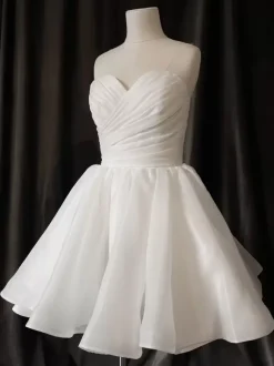 Bridal Mini Dress Short Wedding Dresses Sweetheart Neck Sleeveless A-Line Short Bridal Dresses