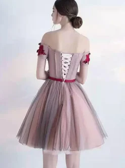 Burgundy Homecoming Dress 2026 Tulle Off The Shoulder Ball Gown Sleeveless Beaded Short Dresses For Prom