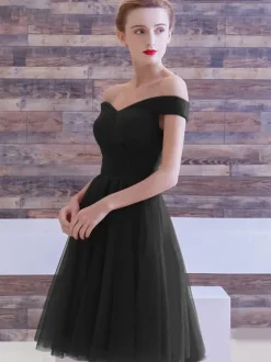 Burgundy Homecoming Dress 2026 Tulle Off The Shoulder A Line Ruched Knee Length Cocktail Dress Free Customization