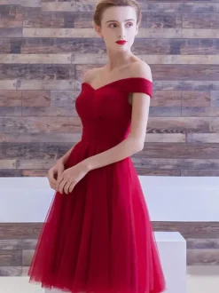 Burgundy Homecoming Dress 2026 Tulle Off The Shoulder A Line Ruched Knee Length Cocktail Dress Free Customization