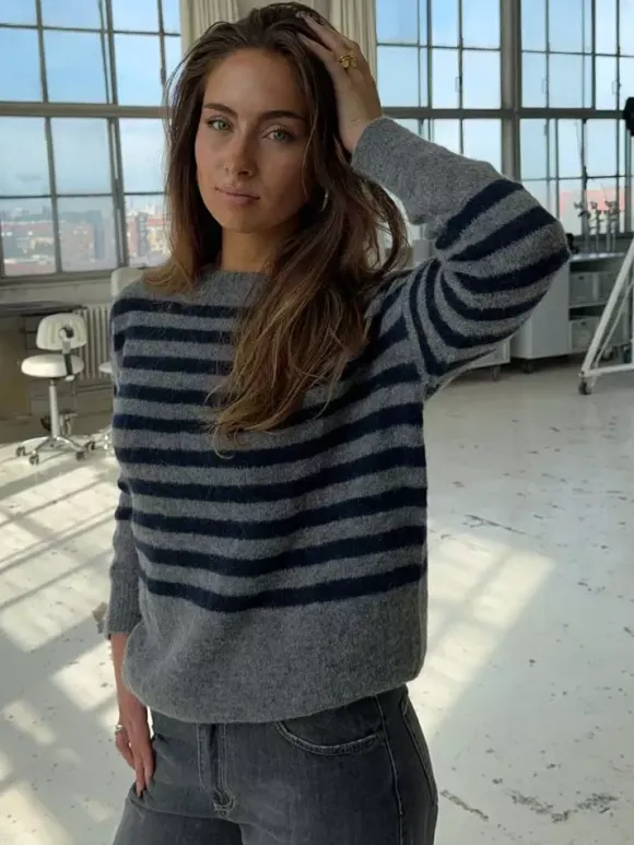 Casual Stripe Knit Sweater Loose Fit Crew Neck Pullover For Women 2026