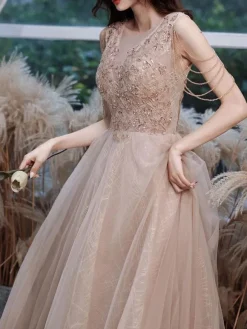 Champagne Prom Dress 2026 A-Line V-Neck Sleeveless Lace Up Chains Floor-Length Party Dresses Wedding Guest Dresses