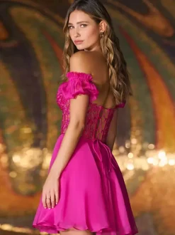 Charming With Homecoming Dress Short Short Sweetheart Neck Lace