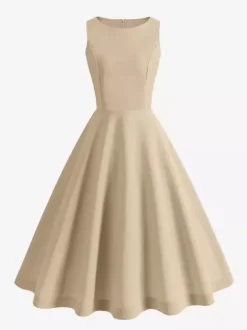 Chic Fitted Pink Gown With A Line Skirt Perfect For Summer Events