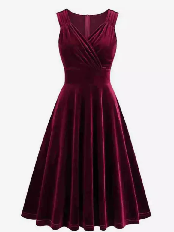 Chic Fitted Burgundy Gown With A Line Skirt Perfect For Evening Events