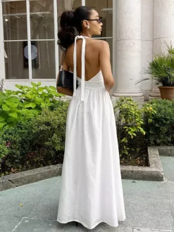 Chic Fitted White Gown With V Neckline Perfect For Summer Events
