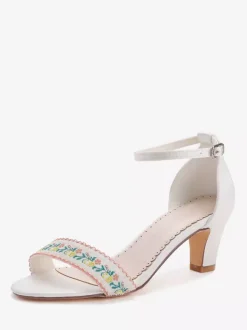 Chunky Heel Bridal Shoes Floral Embroidered Ankle Strap Wedding Shoes