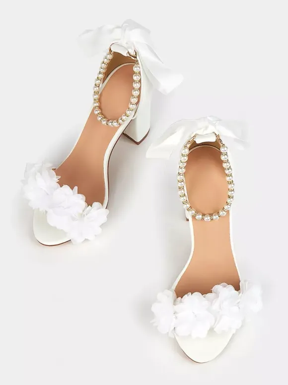 Chunky Heel Wedding Shoes White Pearls Flowers Detail Open Toe Ankle Strap Bridal Shoes