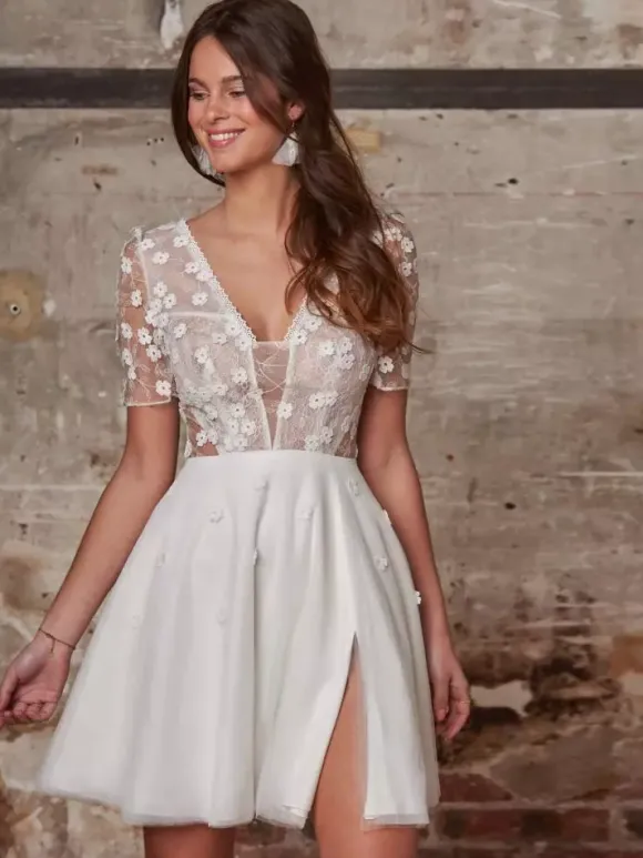 Civil Wedding Dress Lace Short Bridal Dress V-Neck Short Sleeves A-Line Short Bridal Dresses