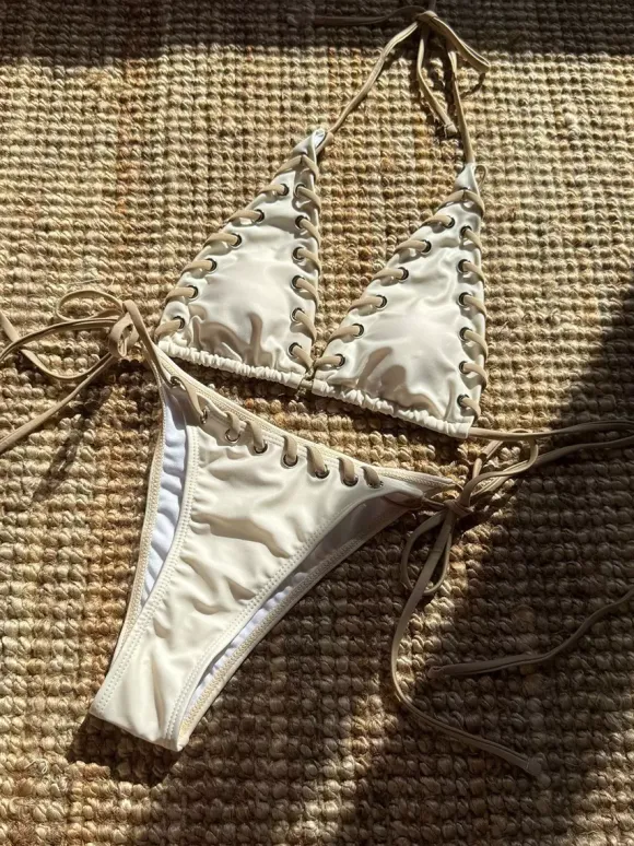 Contrast Color Sexy Halter Bikini For Summer 2026