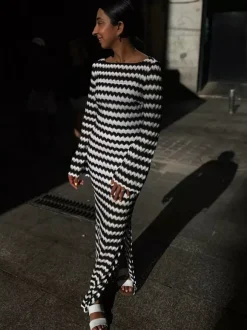 Contrast Wave Pattern Knit Long Sleeve Bodycon Maxi Dress For Women 2026