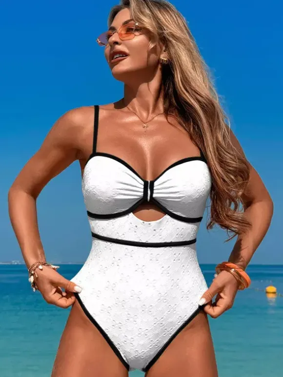 Cutout Strap One-Piece Swimsuit For Summer 2026