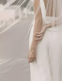 Delicate tulle wedding veil simple long bridal veil