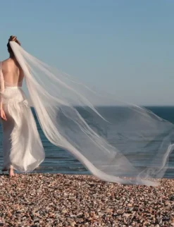 Delicate tulle wedding veil simple long bridal veil
