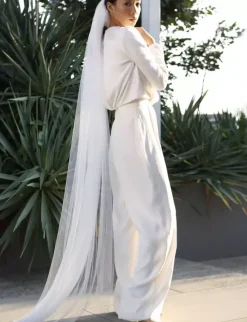 Delicate tulle wedding veil simple long bridal veil