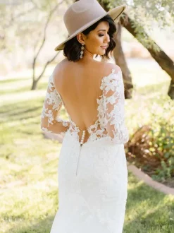 Ecru White Mermaid Wedding Dress Illusion Neckline Long Sleeves Backless Lace With Train Bridal Dress Free Customization