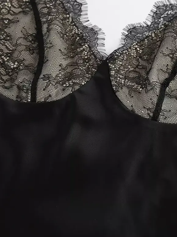 Elegant Lace V-Neck Slim Fit Slip Summer Long Dress For Women 2026