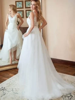 Evening Dress A-Line V-Neck With Train Sleeveless Zipper Applique Tulle Formal Party Dresses