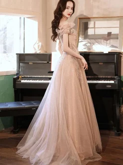 Evening Dress A-Line Illusion Neckline Floor-Length Short Sleeves Lace-up Applique Tulle Formal Party Dresses