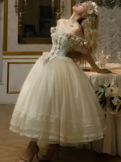 Fairy Lolita Dresses White Flowers Bows Off The Shoulders Short Sleeves Vintage Lolita Dress