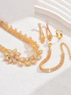 Fashion Wedding Jewelry Set Attractive Diamond Pierced Metal