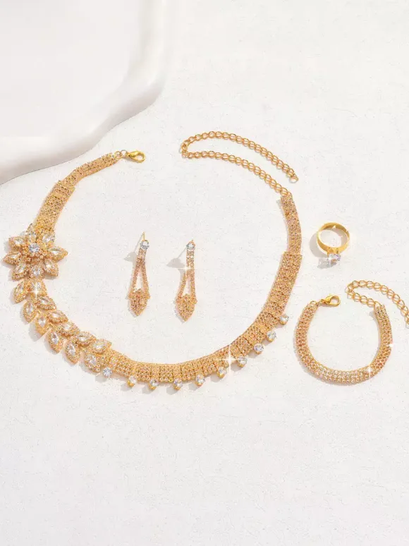 Fashion Wedding Jewelry Set Attractive Diamond Pierced Metal