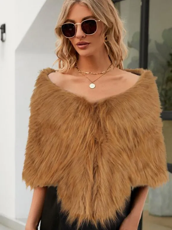 Faux Fur Poncho Bateau Neck Solid Color Fall Winter Women's Cape