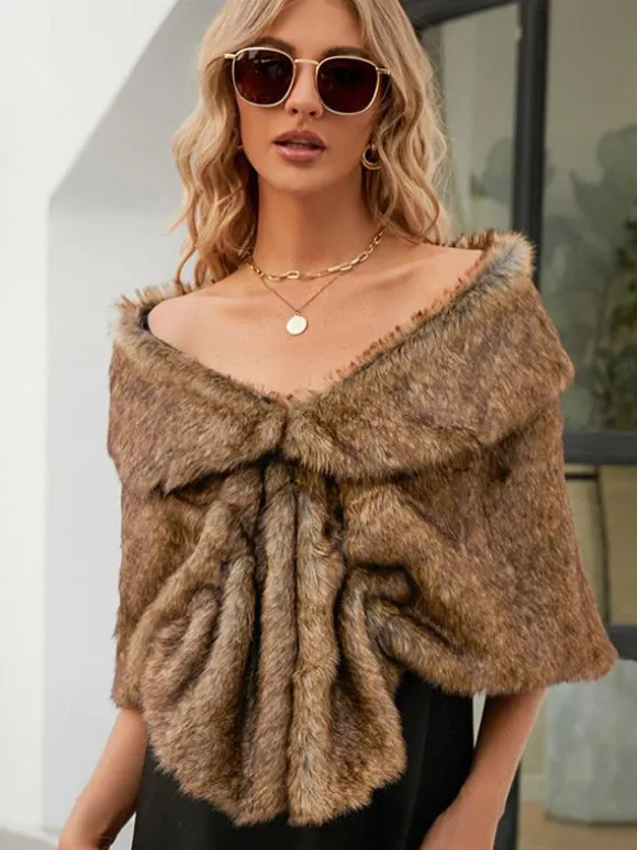 Faux Fur Poncho Bateau Neck Solid Color Fall Winter Women's Cape