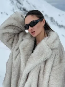 Faux Fur Coats Oversized Notched Lapel White Winter Jacket For Women 2026