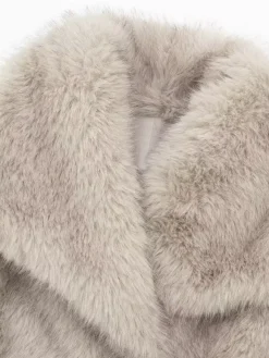 Faux Fur Coats Cozy Winter Women Chic Eco-friendly Fur Jacket In Burgundy