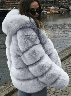 Faux Fur Coat With Hood Warm Winter 2026 Short Plush Eco-friendly Fur Coat For Women