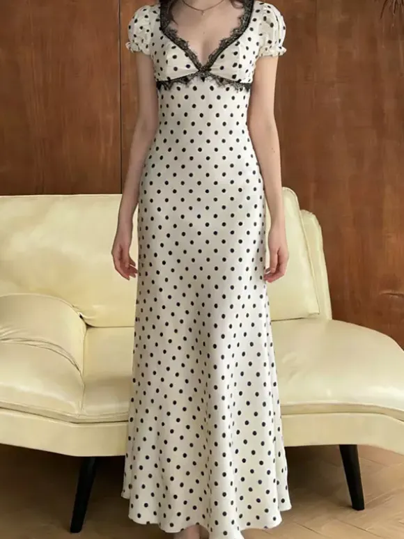 Flattering V Neck Cream Maxi Dress With Black Dots Ideal For Evenings