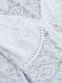 Floral Lace Crop Top For Women - White Elegant Long Sleeve V Neck Slim Fit Blouse - Spring Night Out Clubwear 2026