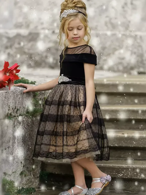 Flower Girl Dresses Black Polyester Short Sleeves Jewel Neck Flower Girl Dresses